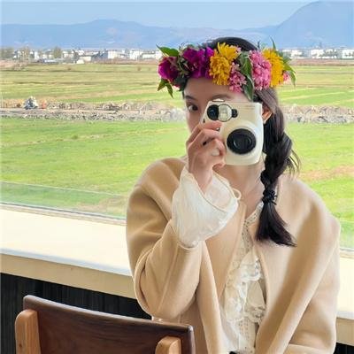 提剑映桃花